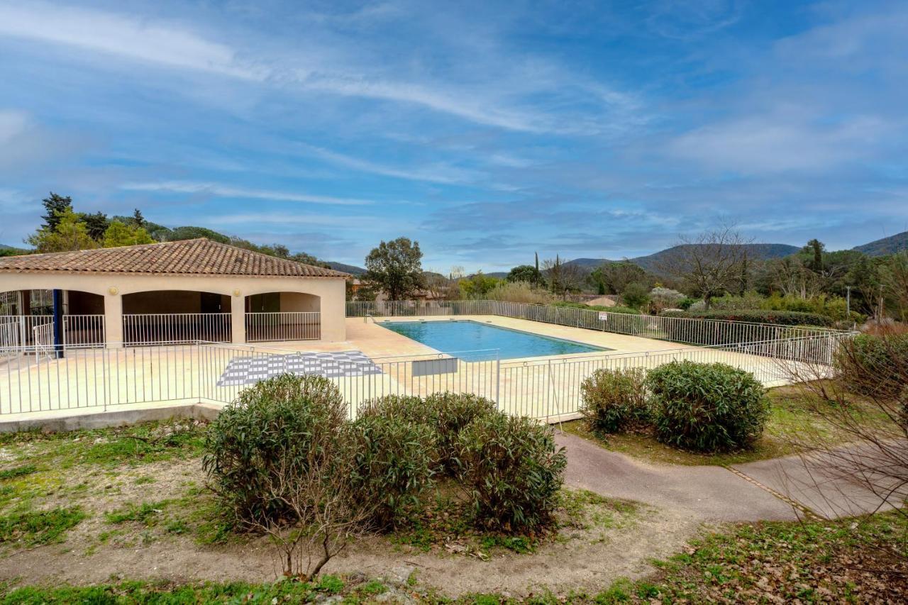 Superbe Appartement Avec Piscine Le Plan-de-la-Tour Eksteriør bilde