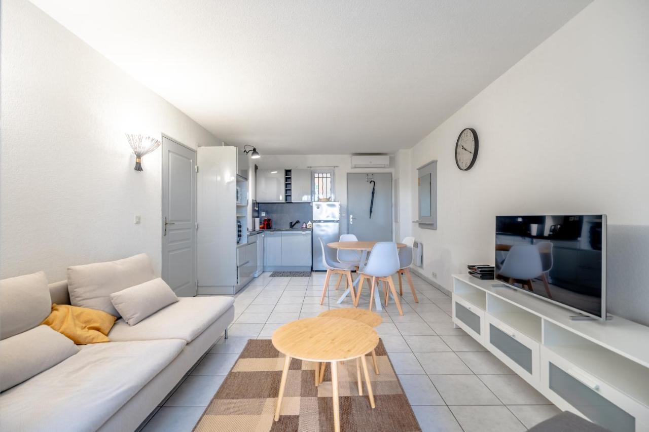 Superbe Appartement Avec Piscine Le Plan-de-la-Tour Eksteriør bilde